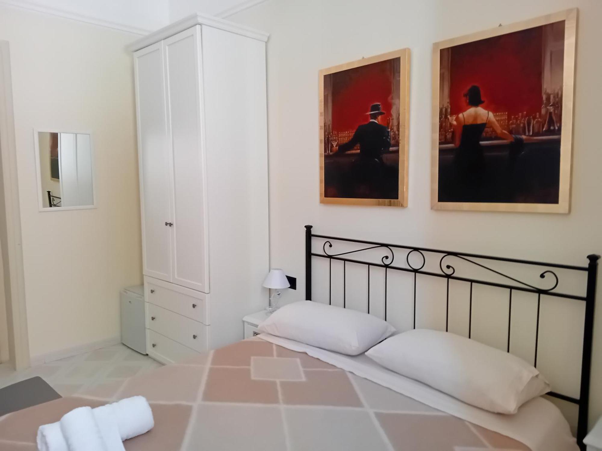 Palazzo Castellano Panzió Lecce Kültér fotó