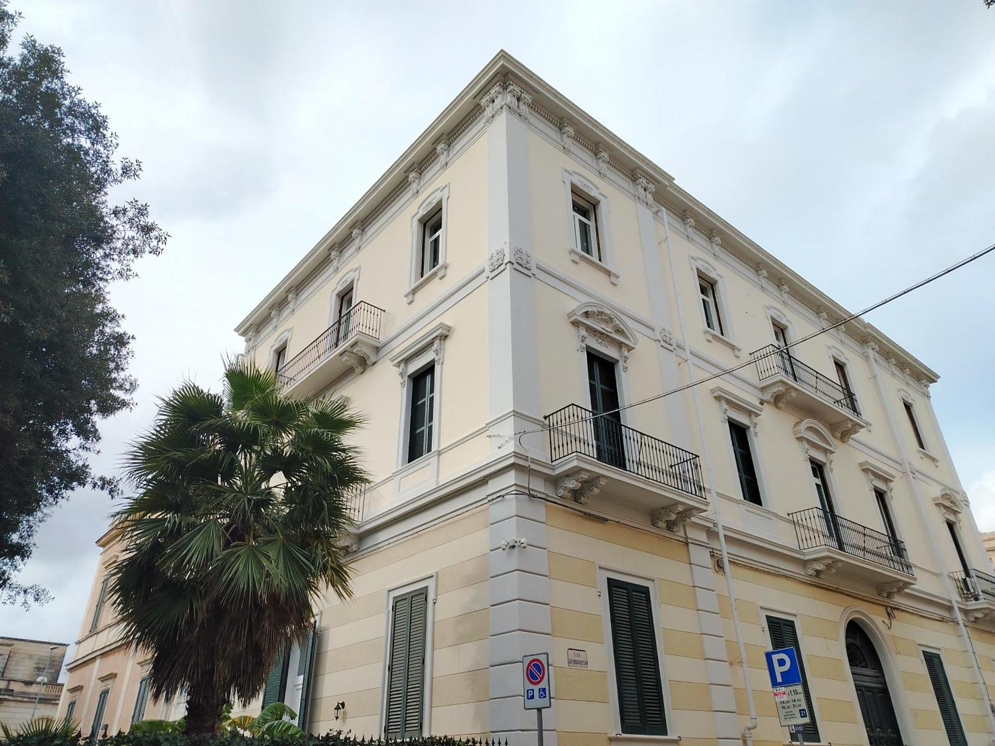 Palazzo Castellano Panzió Lecce Kültér fotó