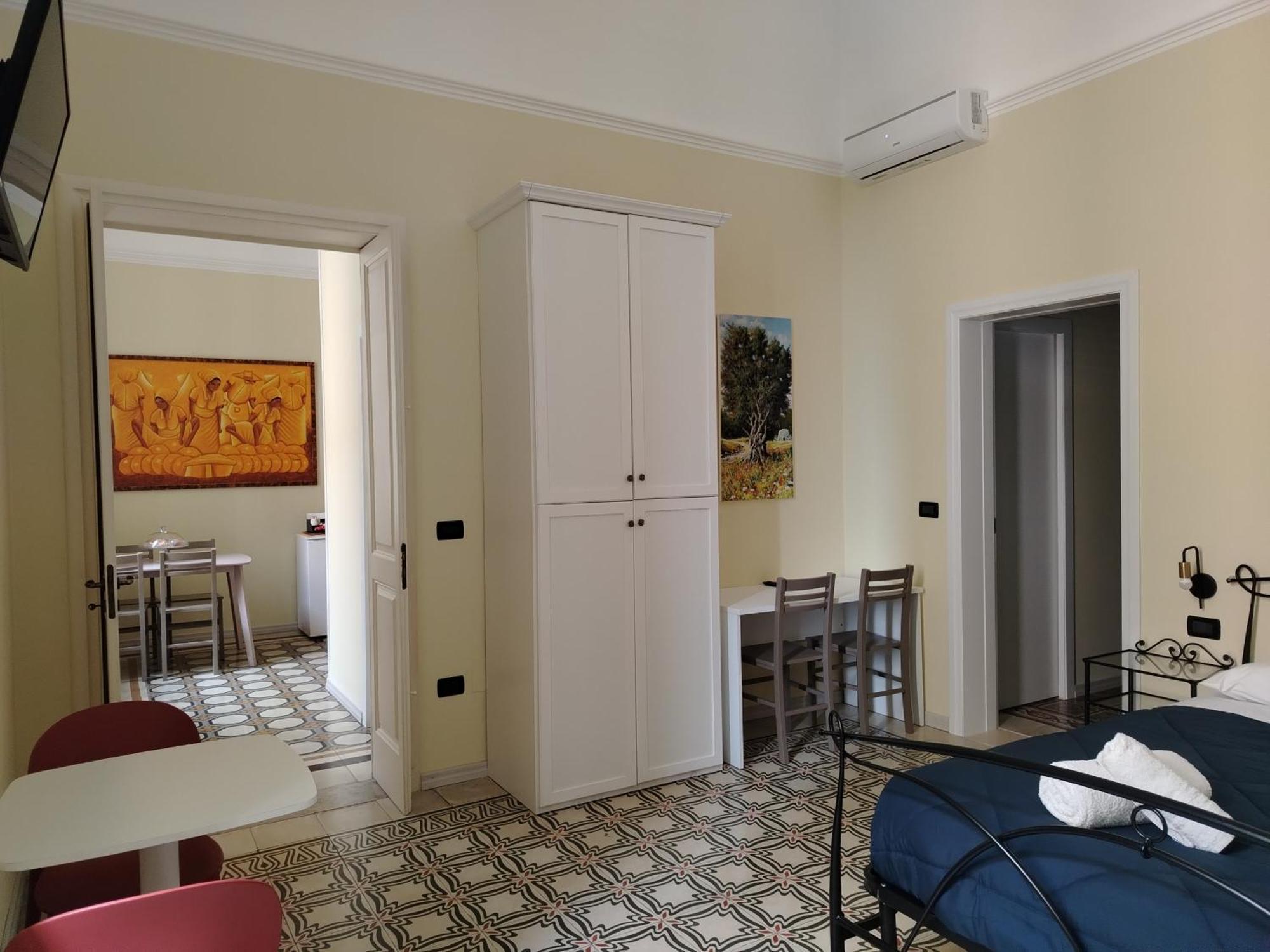 Palazzo Castellano Panzió Lecce Kültér fotó
